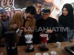 arah-banyuwangi-festival kopi2 https://live.staticflickr.com/65535/48376301352_0f90c82450_b.jpg