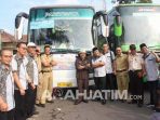 arahjatim-blitar-bapparda https://live.staticflickr.com/65535/48368665542_4716867de2_b.jpg
