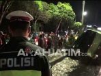 arah-banyuwangi-truk terguling https://live.staticflickr.com/65535/48865849323_d75d8b94f1_b.jpg